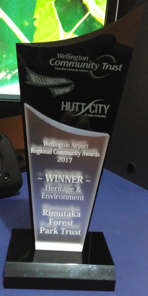 Trophy won by Rimutaka Forest Park Trust at the Wellington Airport Regional Community Awards, 2017